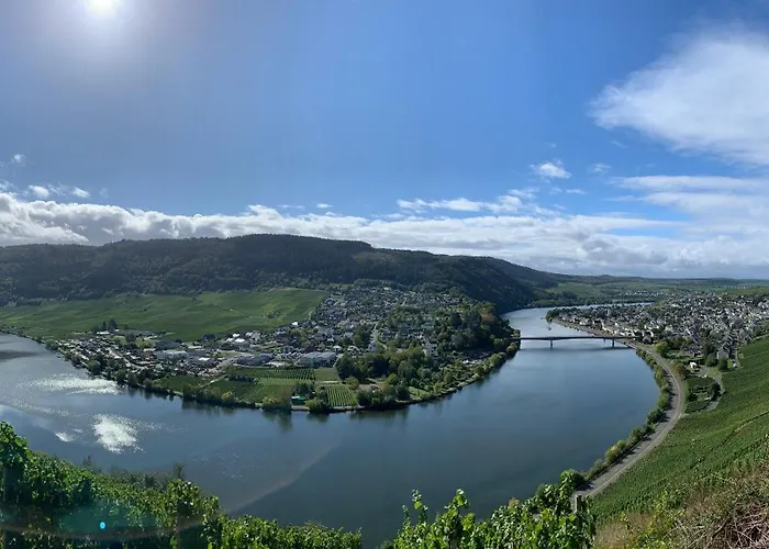Nocleg ze śniadaniem Weingut Und Gaestehaus Josef Reis
